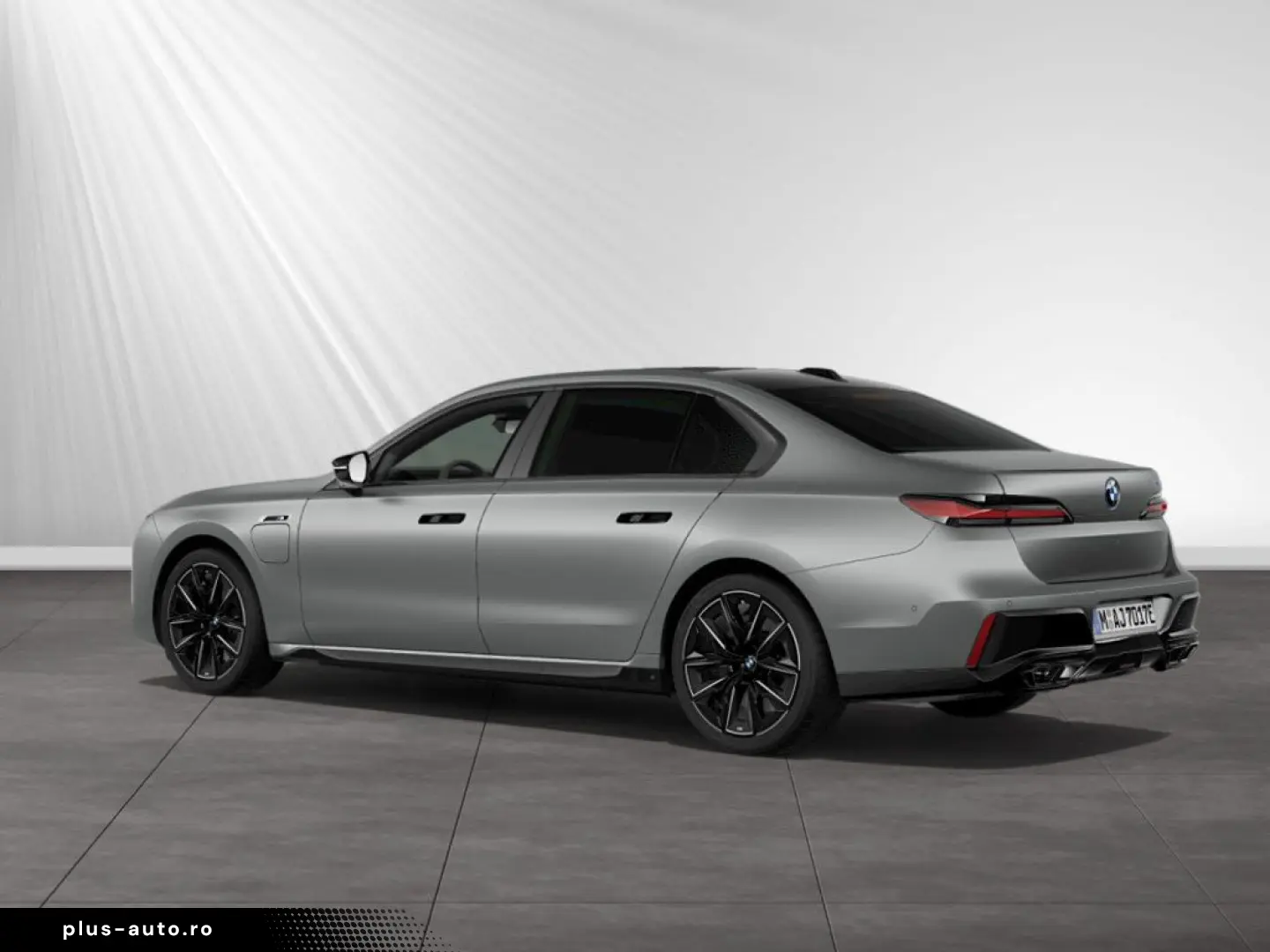 BMW M760e xDrive FrozenPureGrey SkyLounge Autobahnas