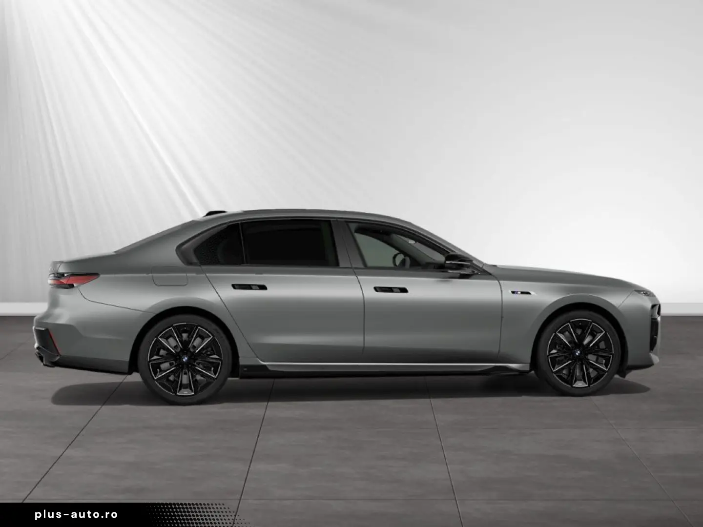 BMW M760e xDrive FrozenPureGrey SkyLounge Autobahnas
