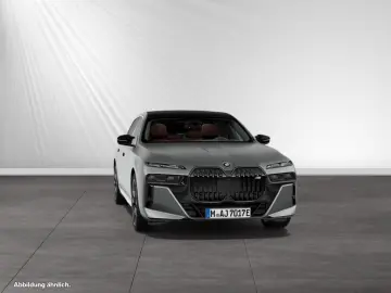 BMW M760e xDrive FrozenPureGrey SkyLounge Autobahnas