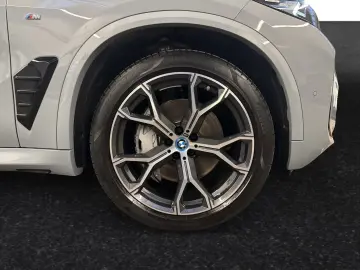 BMW X5 xDrive50e M Sport AHK Pano 21 LM Head-Up