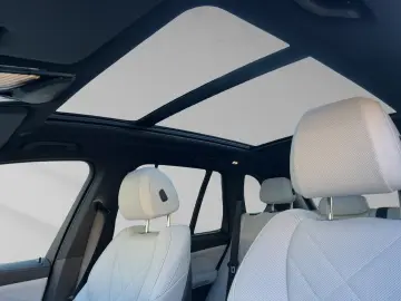 BMW X5 xDrive50e M Sport 21  Pano 360  H&K Komfortpa
