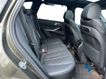 BMW X5 xDrive50e M Sport 20  AHK Pano Softclose H&K