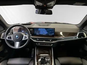 BMW X5 xDrive50e M Sport AHK Pano 22 LMR Head-Up