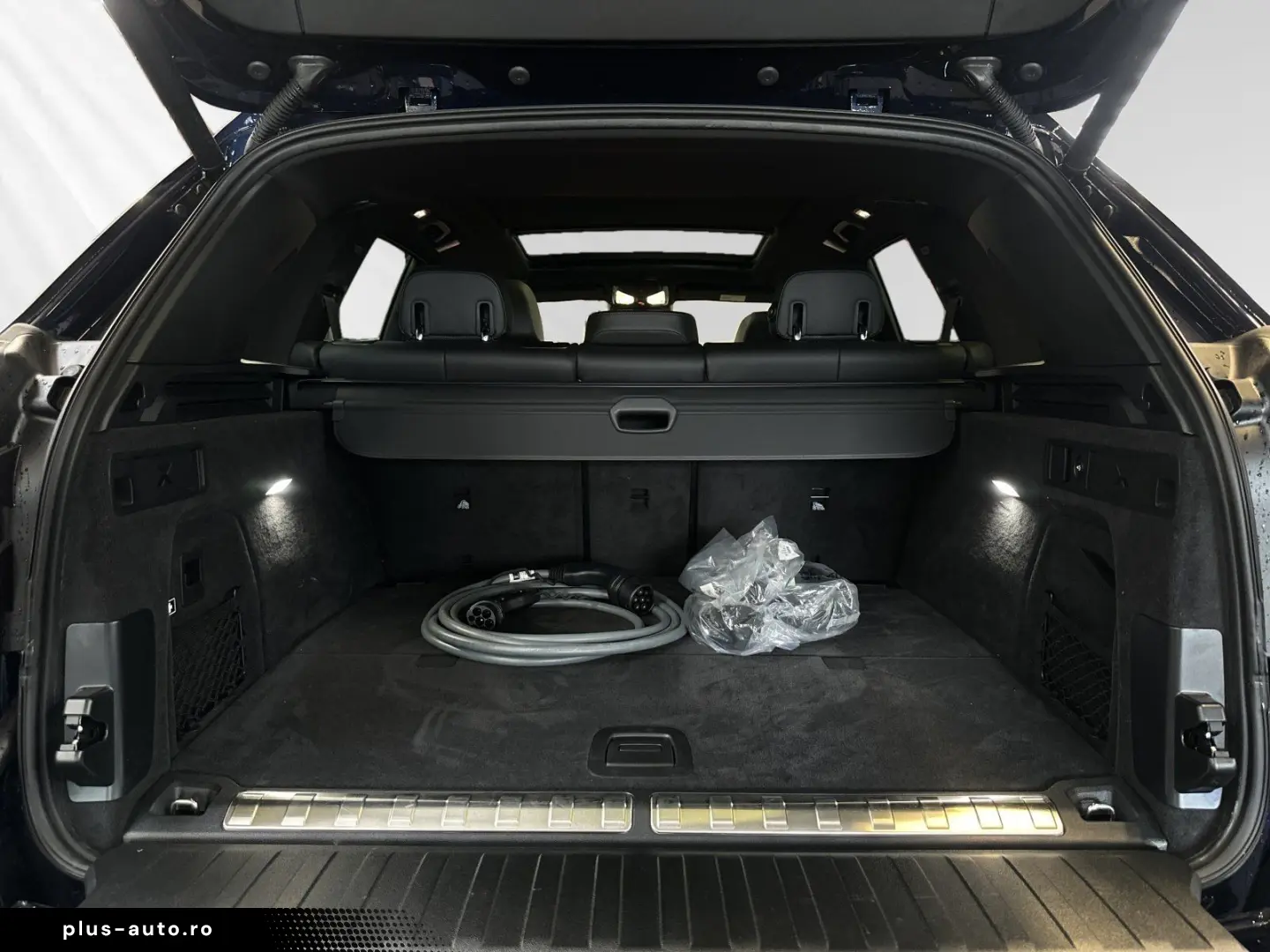 BMW X5 xDrive50e M Sport AHK Pano 22 LMR Head-Up