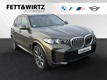 BMW X5 xDrive50e M Sport AHK Pano Harman Kardon
