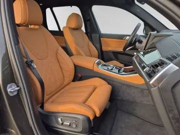 BMW X5 xDrive50e M Sport AHK Pano Harman Kardon