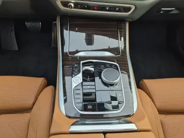 BMW X5 xDrive50e M Sport AHK Pano Harman Kardon