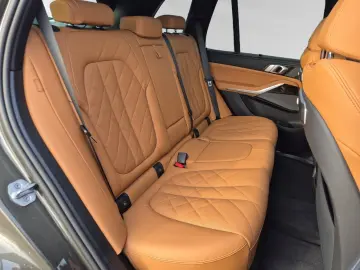 BMW X5 xDrive50e M Sport AHK Pano Harman Kardon