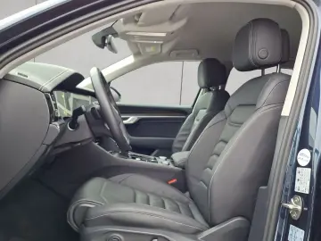 VW Touareg 3.0 TDI Tip NAVI AHK LUFT LEDER GJR ACC