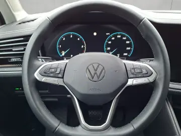 VW Touareg 3.0 TDI Tip NAVI AHK LUFT LEDER GJR ACC