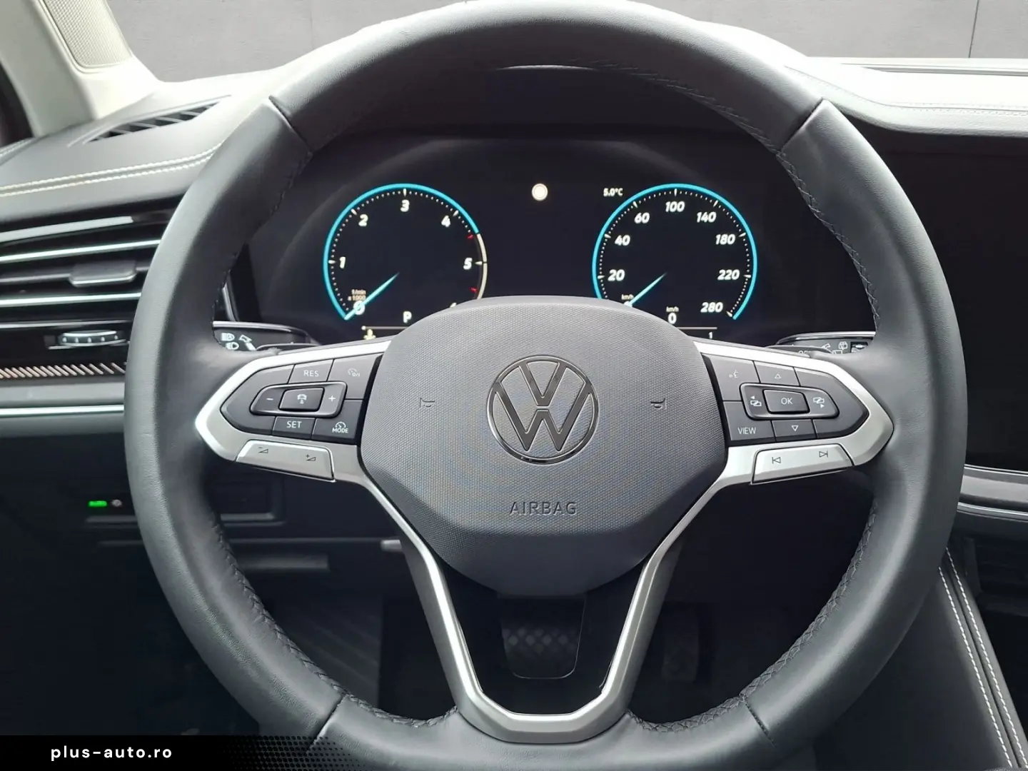 VW Touareg 3.0 TDI Tip NAVI AHK LUFT LEDER GJR ACC