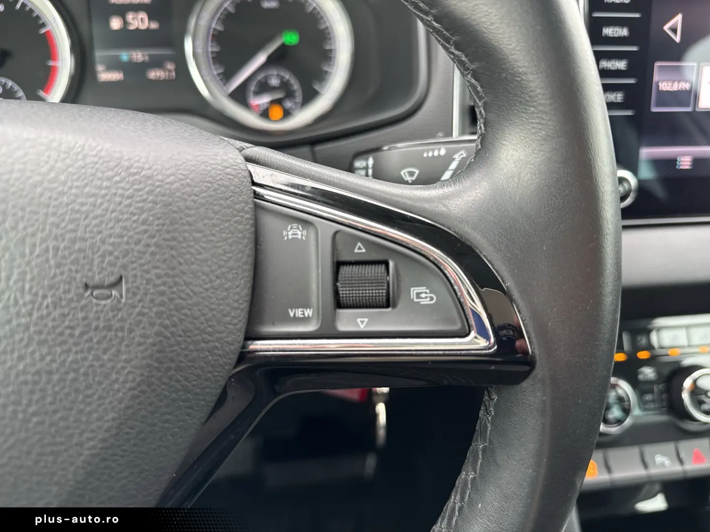 Škoda Karoq Ambition 1.5 TSI DSG