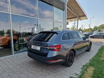 Skoda Superb 2.0 TDI DSG Style