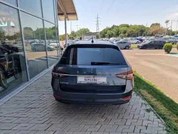 Skoda Superb 2.0 TDI DSG Style