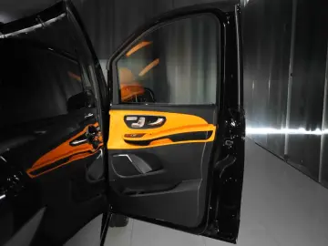 MERCEDES-BENZ V Class Long Wheelbase Maybach