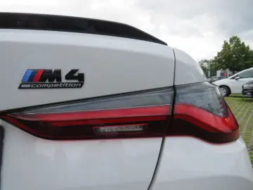 BMW M4 Baureihe M4 Coupe Competition