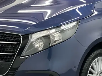 MERCEDES-BENZ V 220 d Lang Navigation Distronic AHK