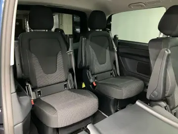 MERCEDES-BENZ V 220 d Lang Navigation Distronic AHK