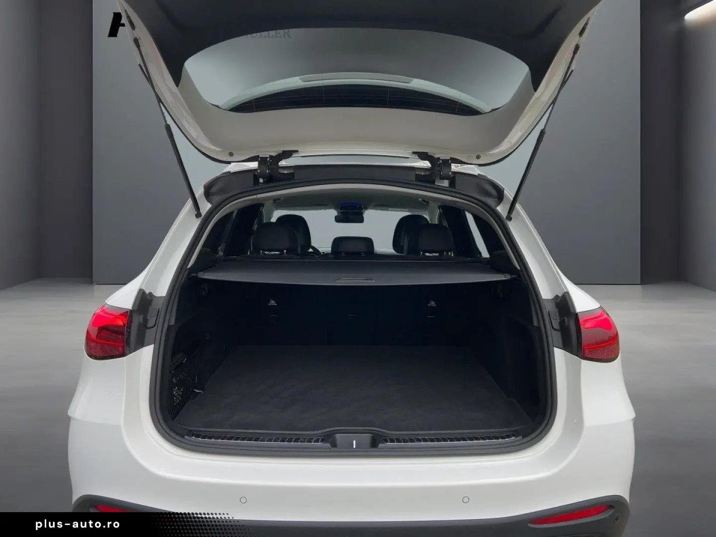 MERCEDES-BENZ GLC 200 4M AMG-Line Burm DigiLight Key&hellip;