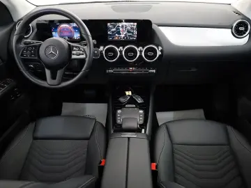 MERCEDES-BENZ GLA 250 e Style TLeder Navi LED Kamer &hellip;