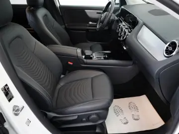 MERCEDES-BENZ GLA 250 e Style TLeder Navi LED Kamer &hellip;