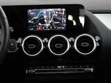 MERCEDES-BENZ GLA 250 e Style TLeder Navi LED Kamer &hellip;