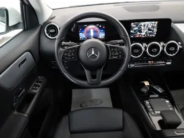 MERCEDES-BENZ GLA 250 e Style TLeder Navi LED Kamer &hellip;