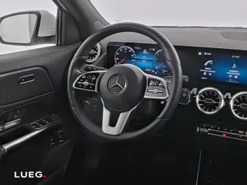 MERCEDES-BENZ GLA 250 e Progressive AHK MBeam 360 Ke&hellip;