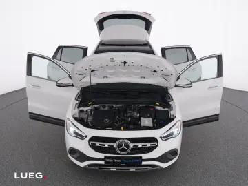 MERCEDES-BENZ GLA 250 e Progressive AHK MBeam 360 Ke&hellip;