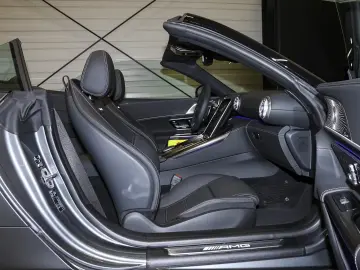 Mercedes-Benz SL 43 AMG