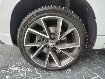 Skoda Karoq Sportline 2.0 TSI DSG 4X4 190 CP