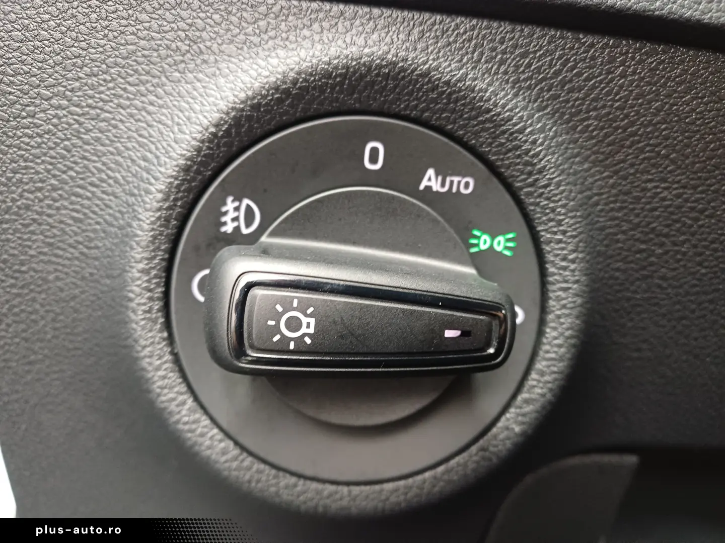 Skoda Karoq Sportline 2.0 TSI DSG 4X4 190 CP