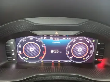 Skoda Karoq Sportline 2.0 TSI DSG 4X4 190 CP