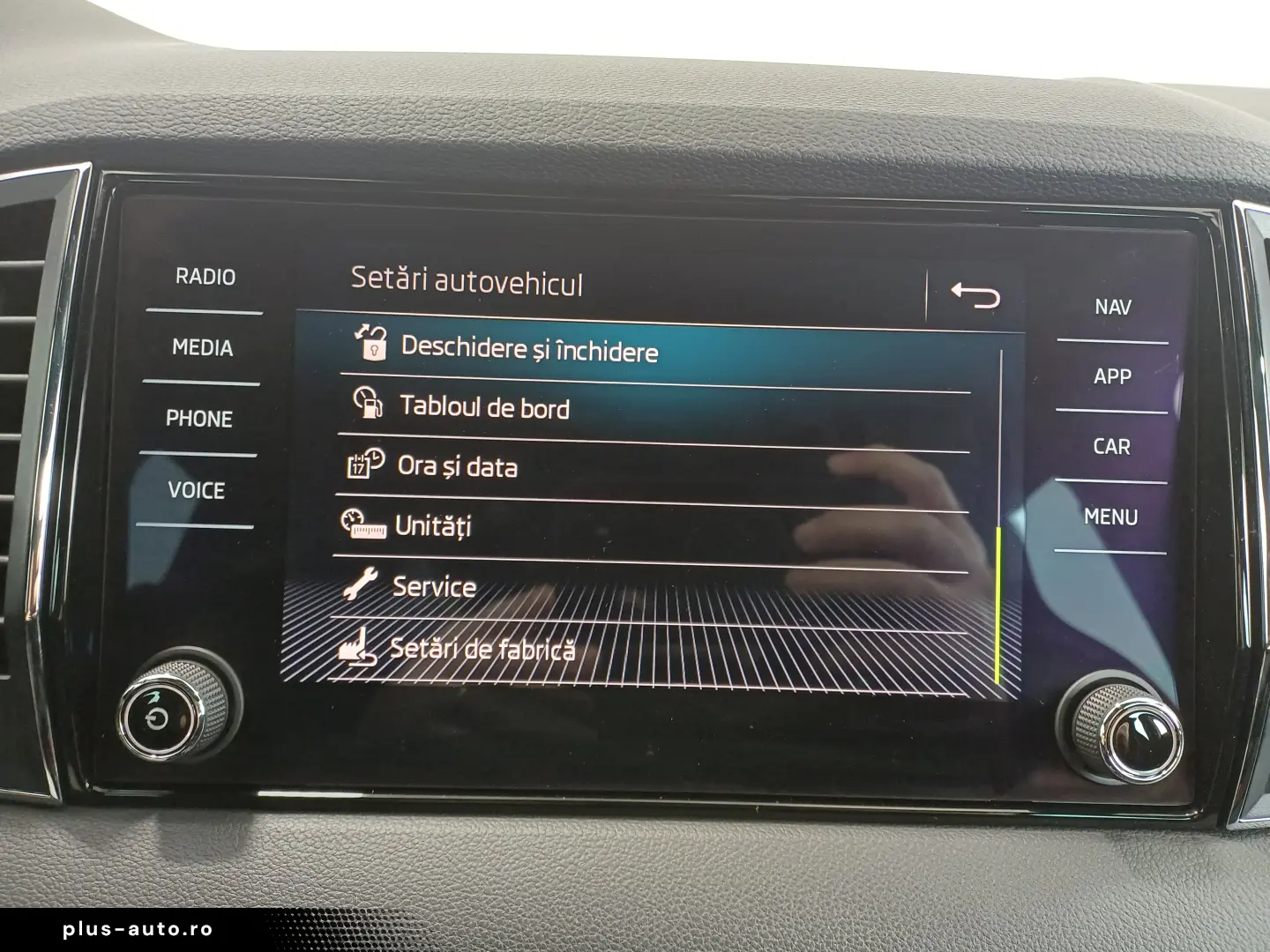 Skoda Karoq Sportline 2.0 TSI DSG 4X4 190 CP