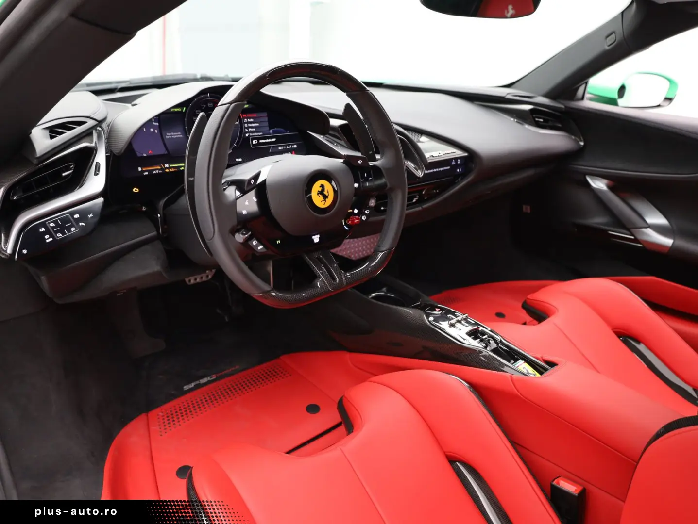 FERRARI SF90 Stradale - SIGNAL GREEN - FERRARI HAMBURG