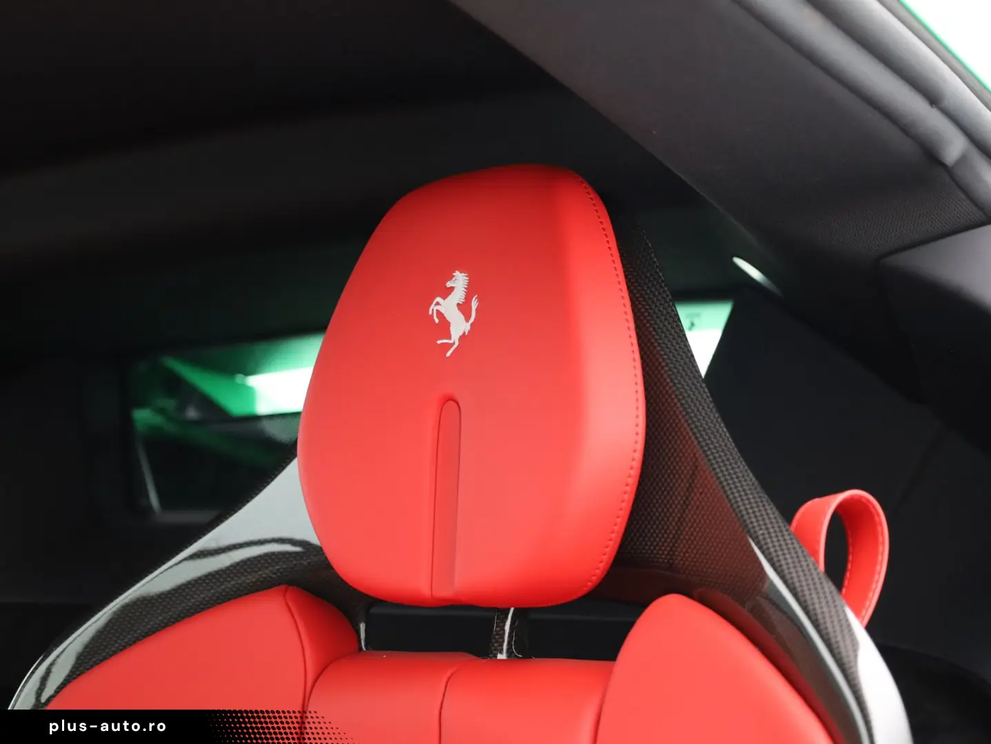 FERRARI SF90 Stradale - SIGNAL GREEN - FERRARI HAMBURG