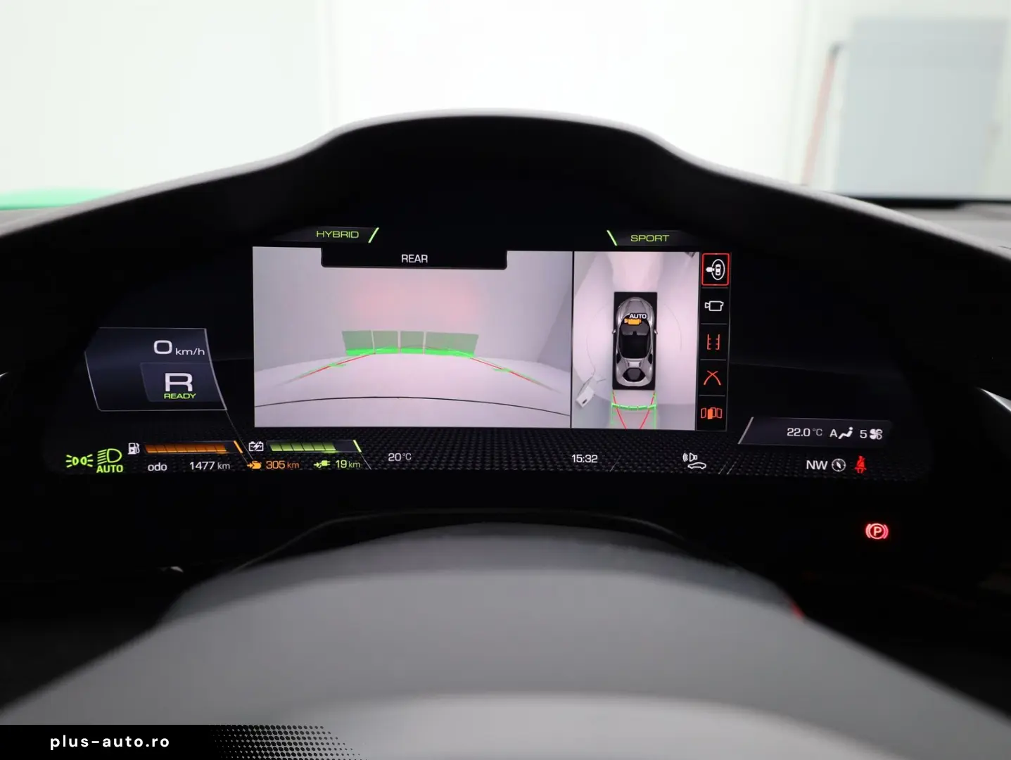 FERRARI SF90 Stradale - SIGNAL GREEN - FERRARI HAMBURG