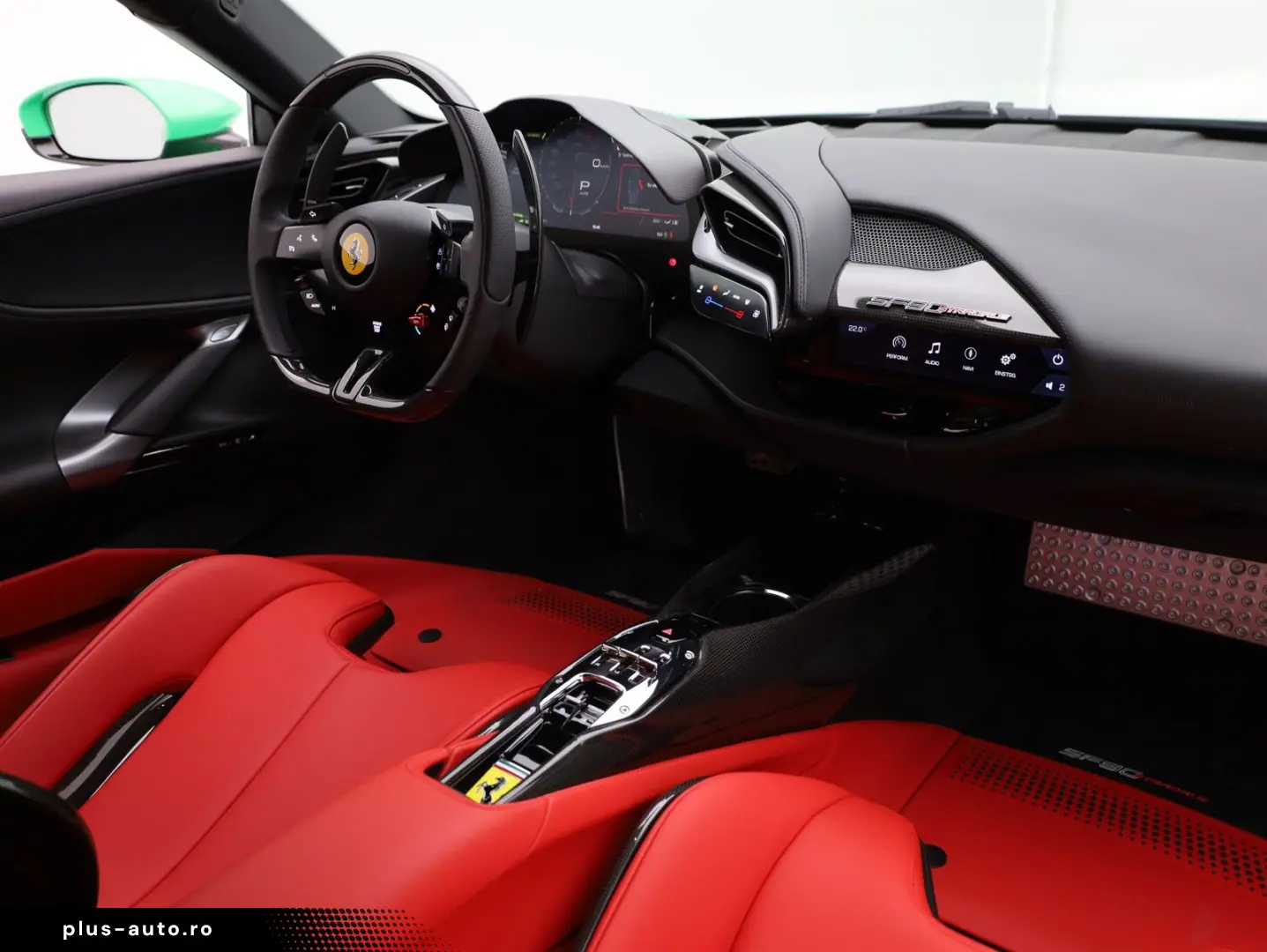 FERRARI SF90 Stradale - SIGNAL GREEN - FERRARI HAMBURG