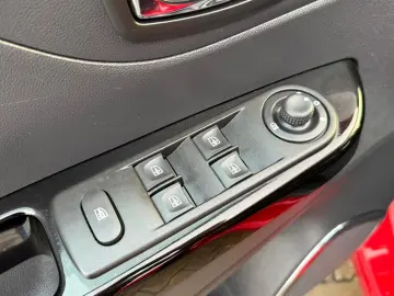 Renault Captur  Intens  1.2 Tce Cutie automata EDC