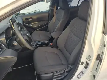 TOYOTA COROLLA 1.8 Hybrid 122 CP e-CVT Business