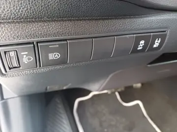 TOYOTA COROLLA 1.8 Hybrid 122 CP e-CVT Business