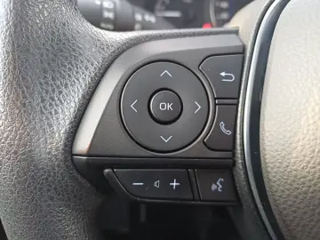 TOYOTA COROLLA 1.8 Hybrid 122 CP e-CVT Business