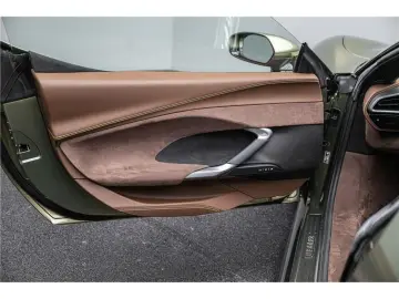 FERRARI 296 gtb 3.0 turbo v6 hybride 830 ch -