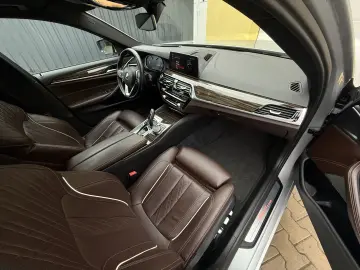 BMW Seria 5 G30 - 2.0d   Automat   Trapa   Camere 360   H&K