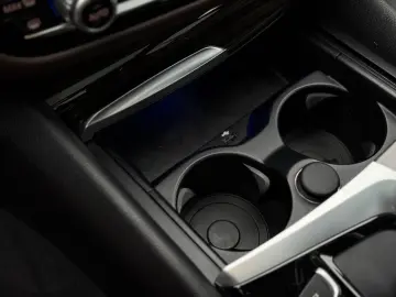 BMW Seria 5 G30 - 2.0d   Automat   Trapa   Camere 360   H&K