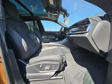 Audi RSQ8 quattro S-line Audi exclusive