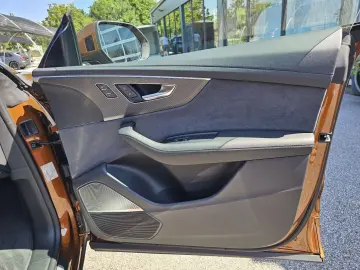 Audi RSQ8 quattro S-line Audi exclusive