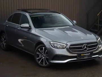 Mercedes-Benz E300 e 4Matic 9G-TRONIC Avantgarde