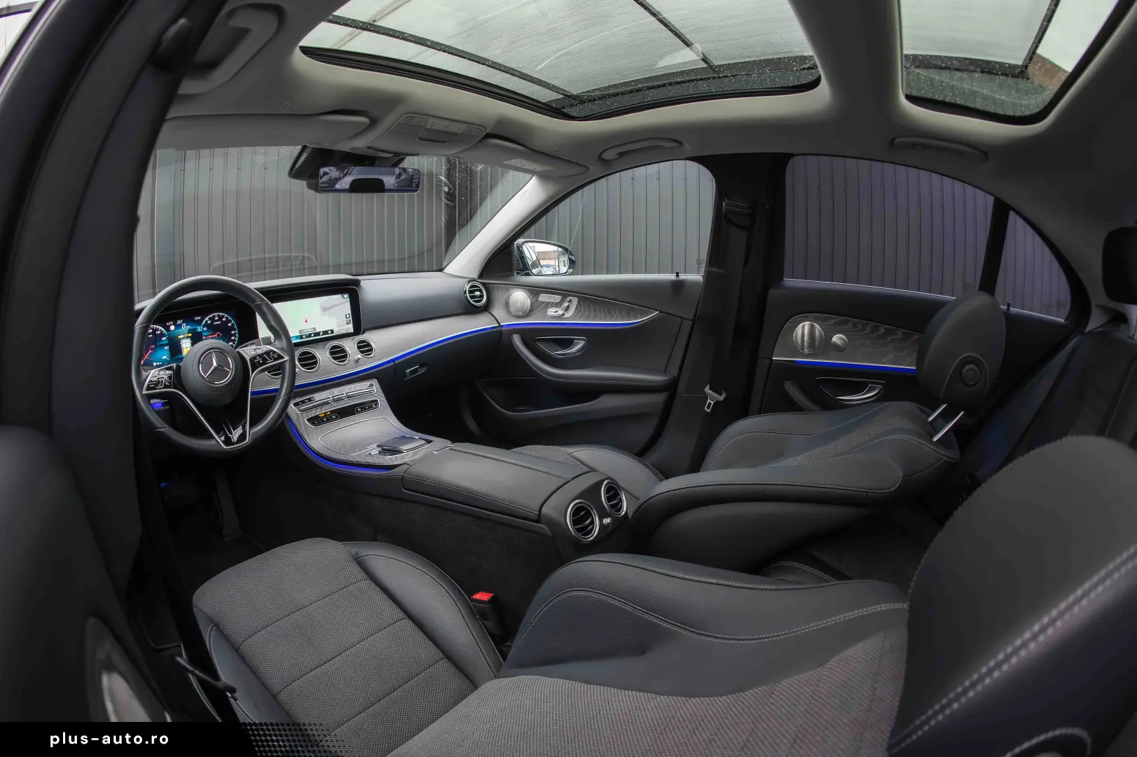 Mercedes-Benz E300 e 4Matic 9G-TRONIC Avantgarde