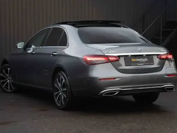 Mercedes-Benz E300 e 4Matic 9G-TRONIC Avantgarde
